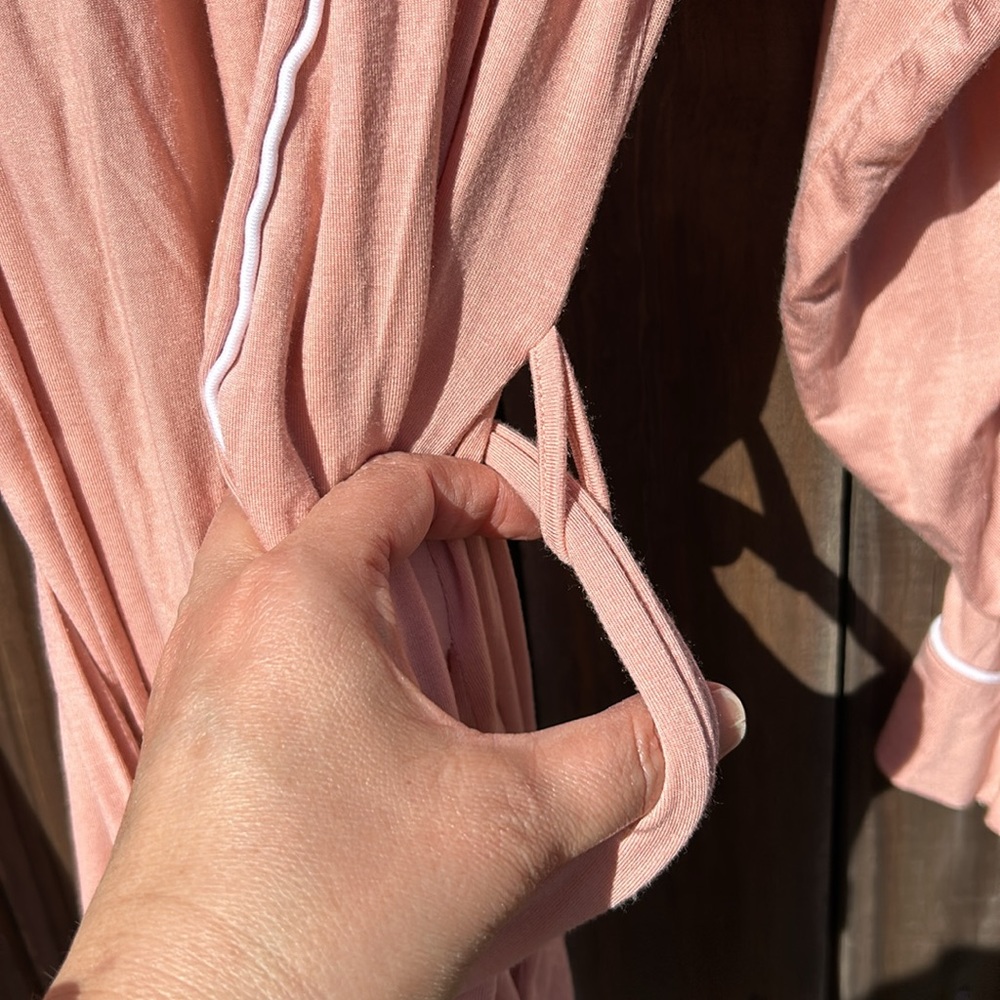 Ugg Robe - Picture 5 of 11